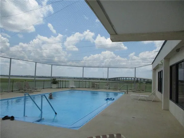 1 Marina Dr APT 306A, Saint Simons Island, GA 31522