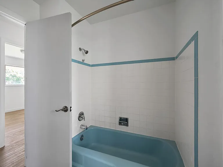 11044 S Temple Dr — Photo 26