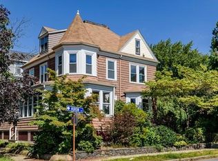 107 Eastern Ave, Lynn, MA 01902