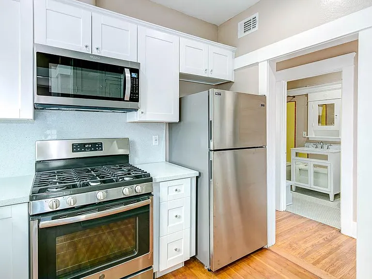 113B N Columbus Ave — Photo 7