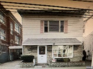 68 Union St, Lodi, NJ 07644