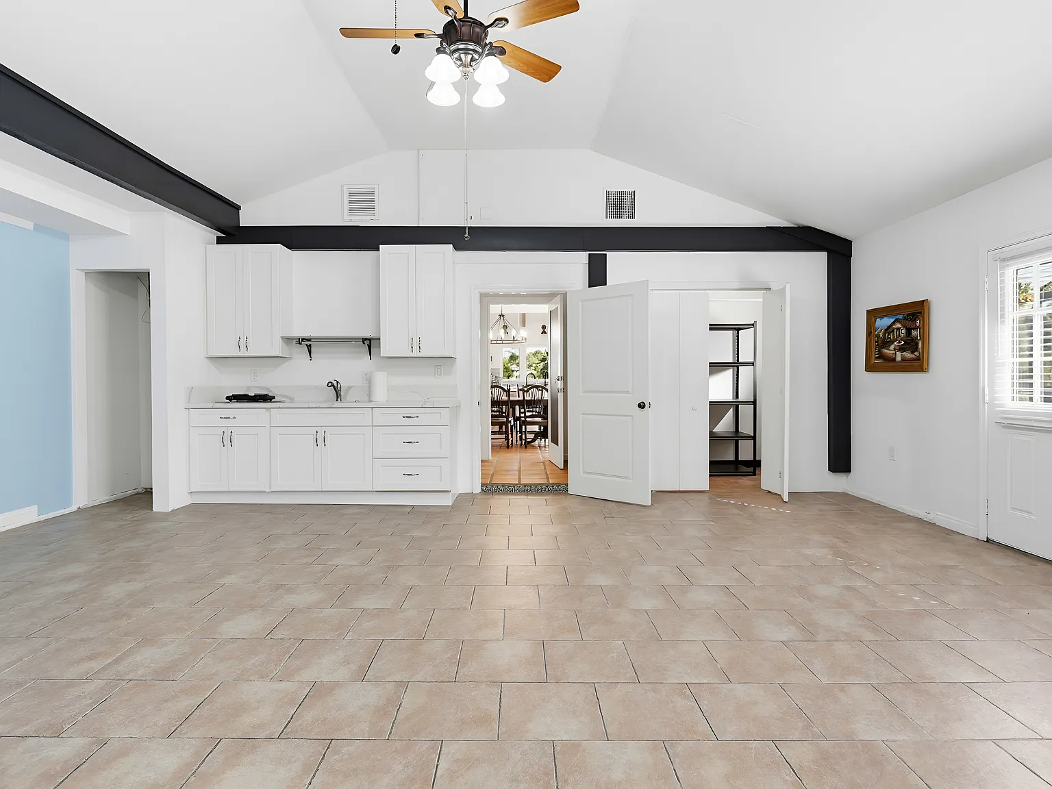 Studio, 500 sqft, $2,200 — Photo 2