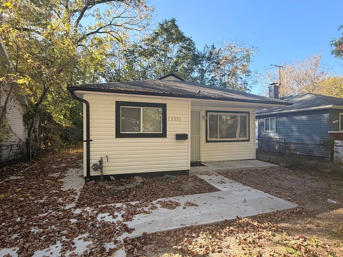 Updated downtown rental - Section 8 accepted! — Photo 2