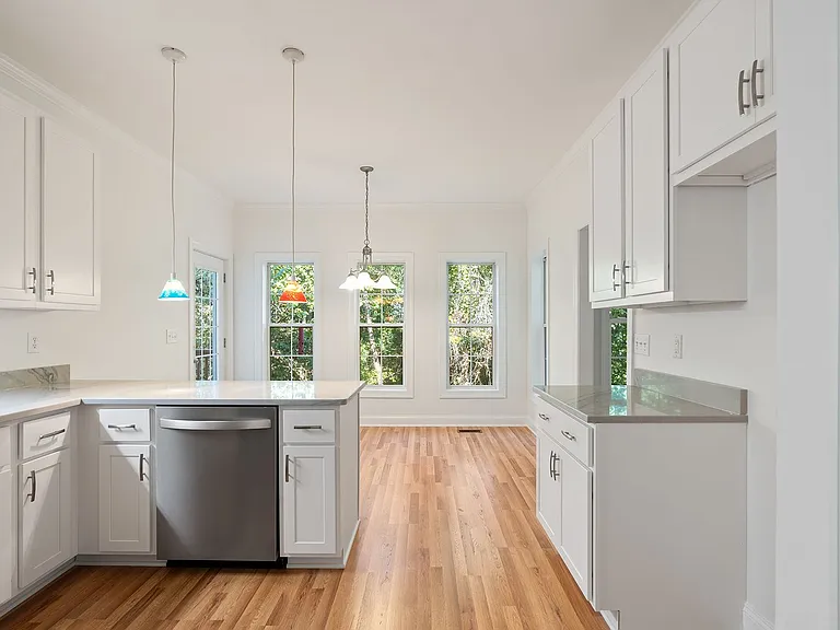 35 Cynthia Ln — Photo 6