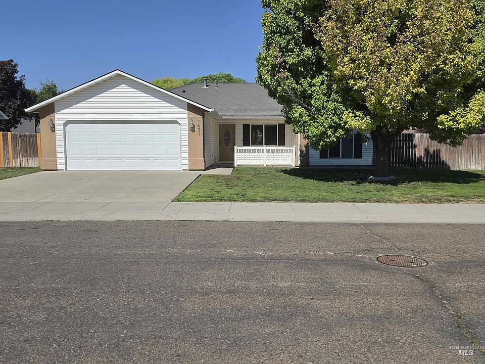 1st image of 1431 Autumn Way