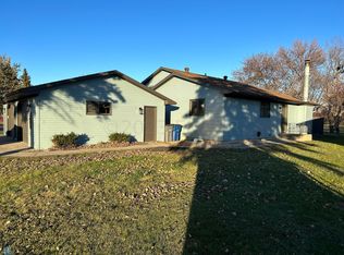 2602 Country Club Pkwy, Moorhead, MN 56560