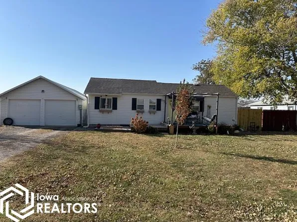904 4th St, Livermore, IA 50558