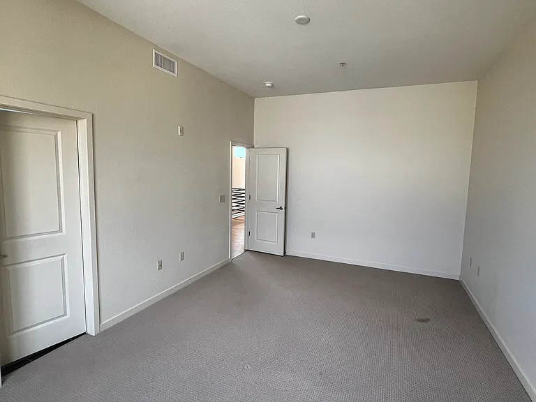 Primary Bedroom - Room for king size bed and other furniture