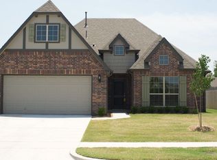 9027 E 138th St S, Bixby, OK 74008