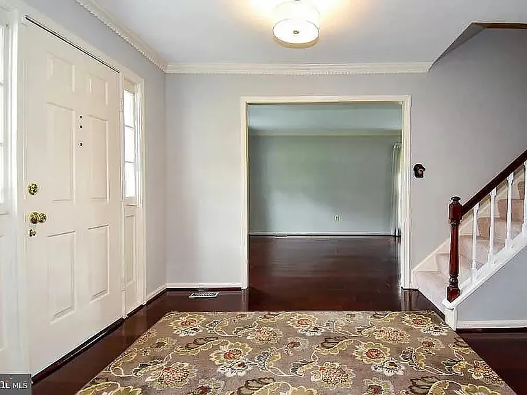 7800 Antiopi St — Photo 4
