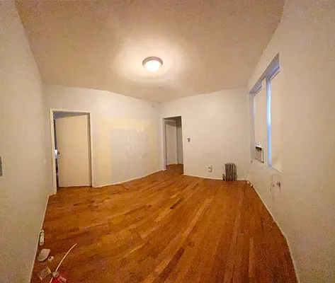 Rented by EastMount Realty LLC | media 3