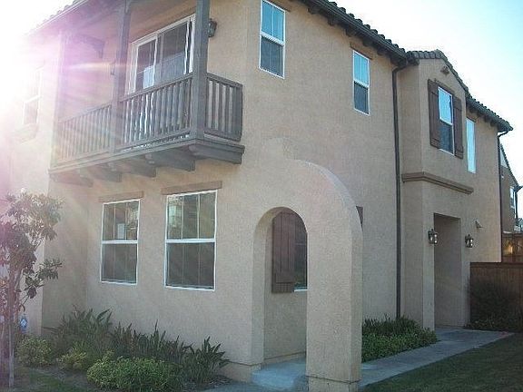 2nd image of 3531 W Chaucer Ln