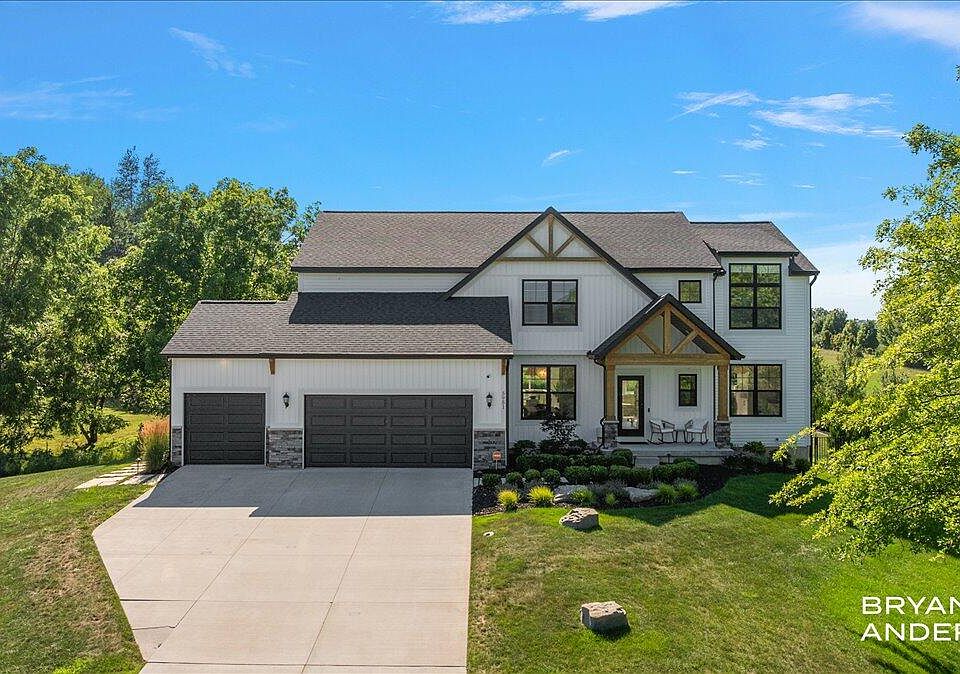 1st image of 5951 Golden Hollow Dr SE