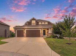 21807 W 46th Ter, Shawnee, KS 66226