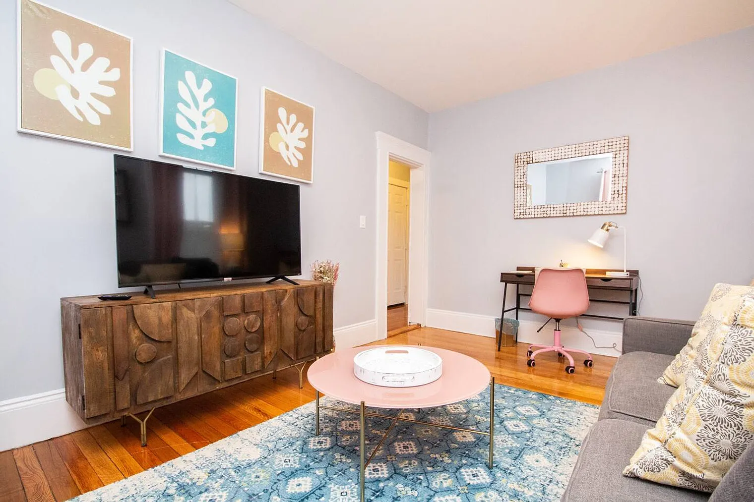 1 bed, 1.0 bath, 592 sqft, $4,965 — Photo 2