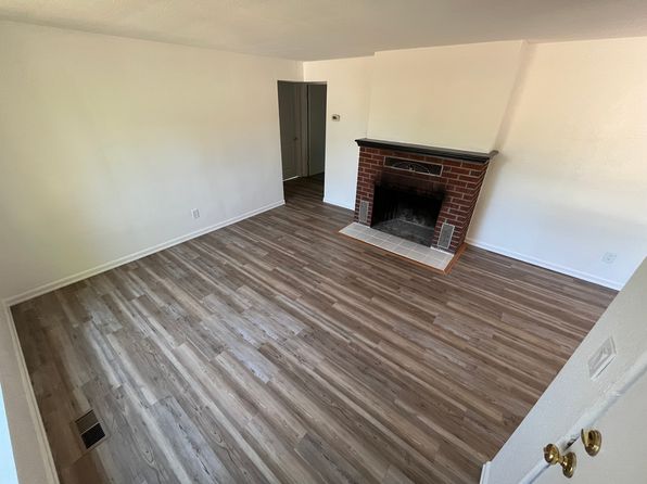 2304 NW Garfield Ave