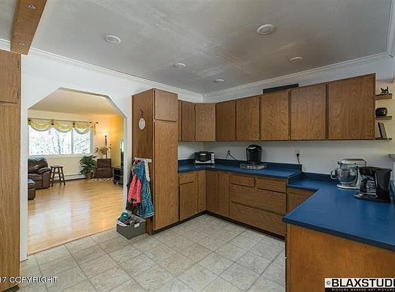 2nd image of 1651 Madison Dr