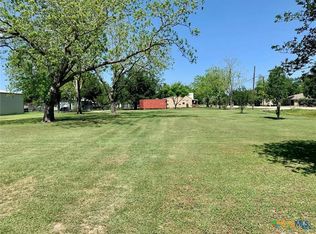 0 E Division St, Edna, TX 77957