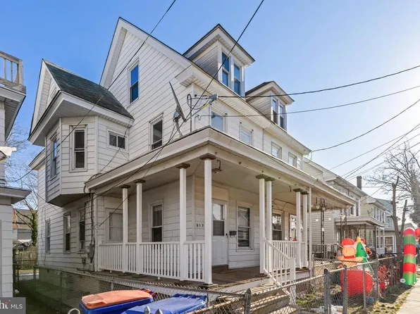 317 S 3rd St, Millville, NJ 08332