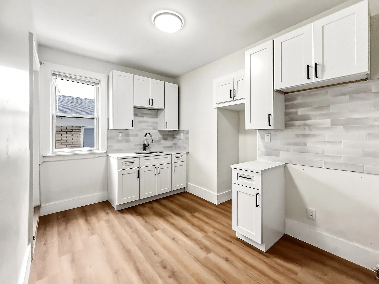 23109 Donald Avenue - 1 — Photo 2