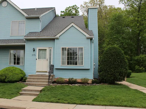 375 Pondview Dr, Harleysville, PA 19438