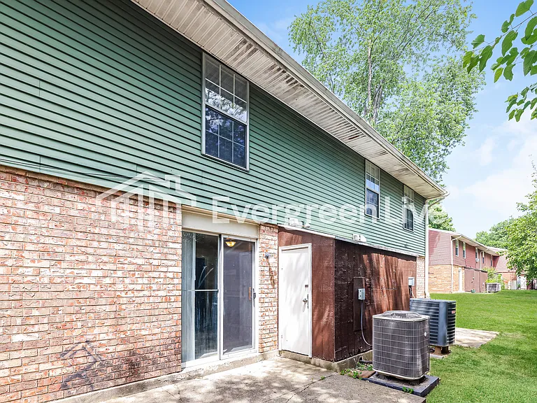 8213 Mount Carmel St — Photo 15