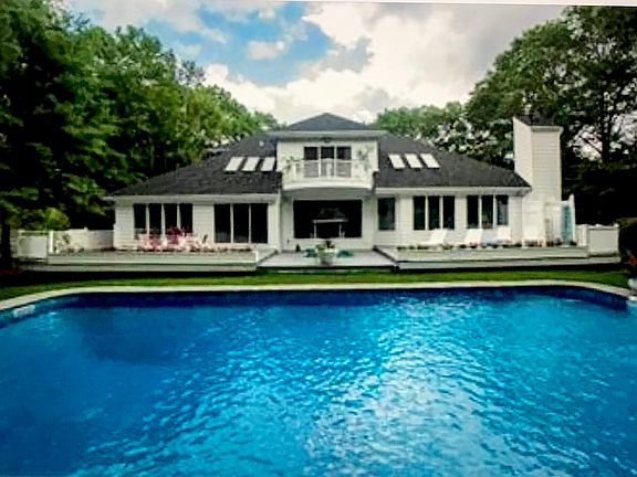 4th image of 14 Shelter Harbor Ct