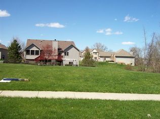 1137 Oak Point Ct, Antioch, IL 60002