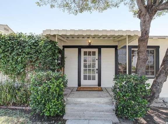 3rd image of 5308 Live Oak View Ave