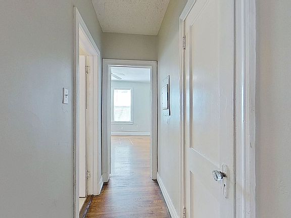 5th image of 938 Cordova Pl APT 4