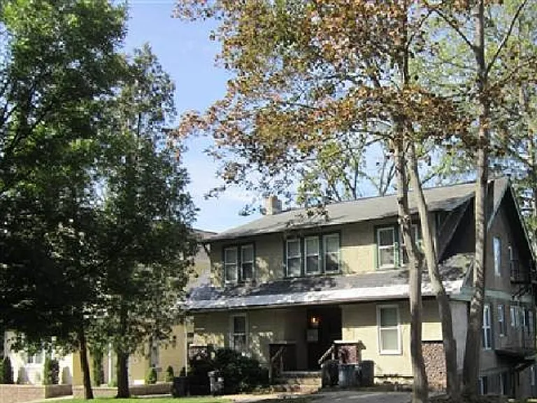 308 Fairmount Ave — Photo 3
