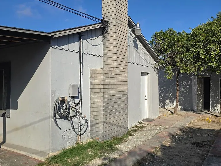 302 Sycamore Rd #C — Photo 12
