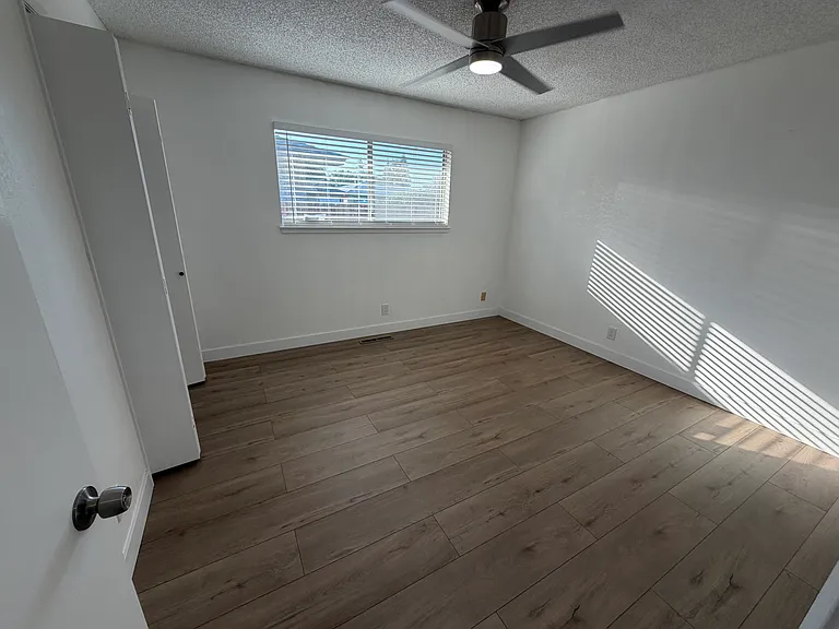 6620 N Sierra Vista Ave — Photo 6