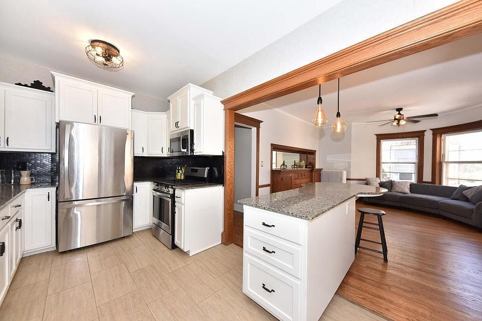 1st image of 1714 E Kane PLACE #L