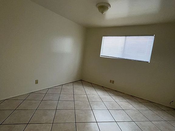 4th image of 310 N Orange Ave Unit 15