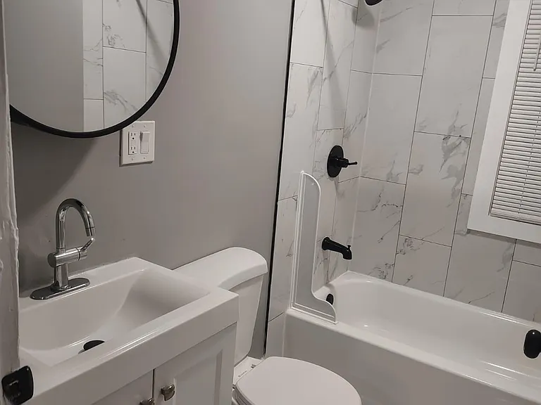 272 Davenport St #2 — Photo 9