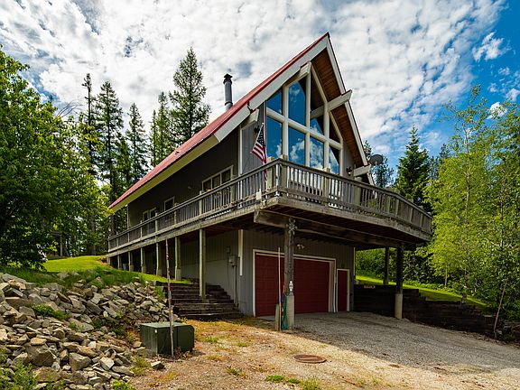 2nd image of 3250 Crest Dr