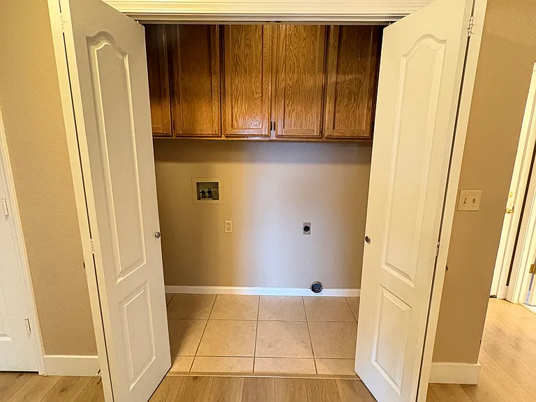 1786 Corsica Dr — Photo 16