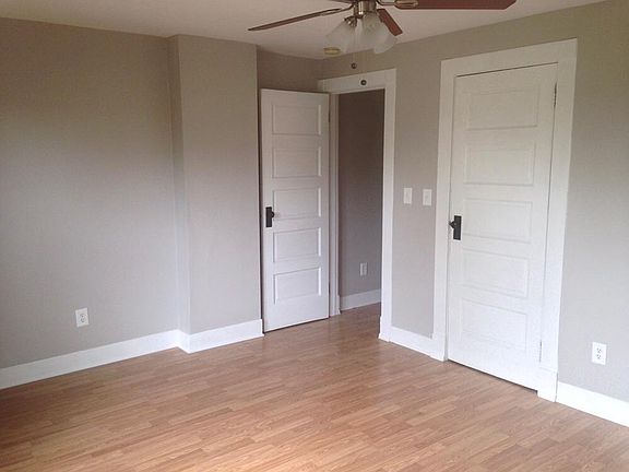 3rd image of 714 Brown St APT B