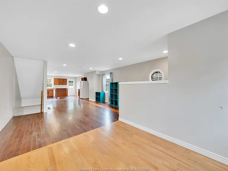 2929 Donnelly St — Photo 7