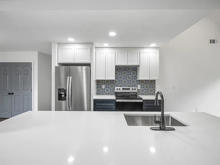 223 Turtle Cv — Photo 1