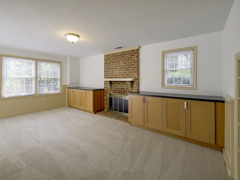 7518 Westlake Ter — Photo 48