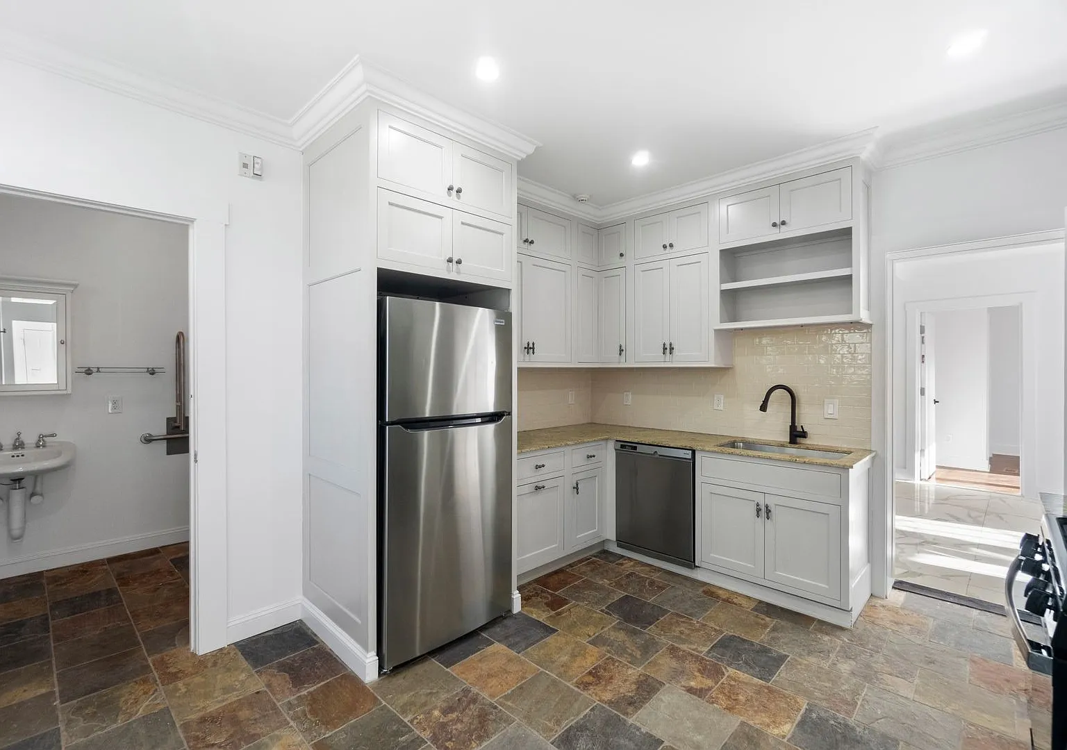 54 Trumbull Street — Photo 2
