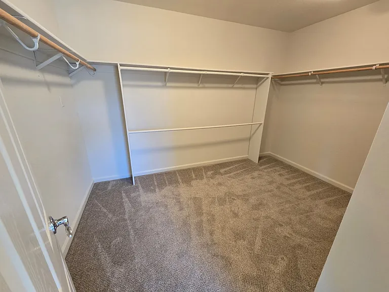 5130 Lakeshore Dr — Photo 36