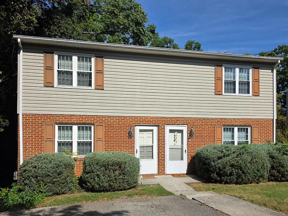 228 Marlou St
