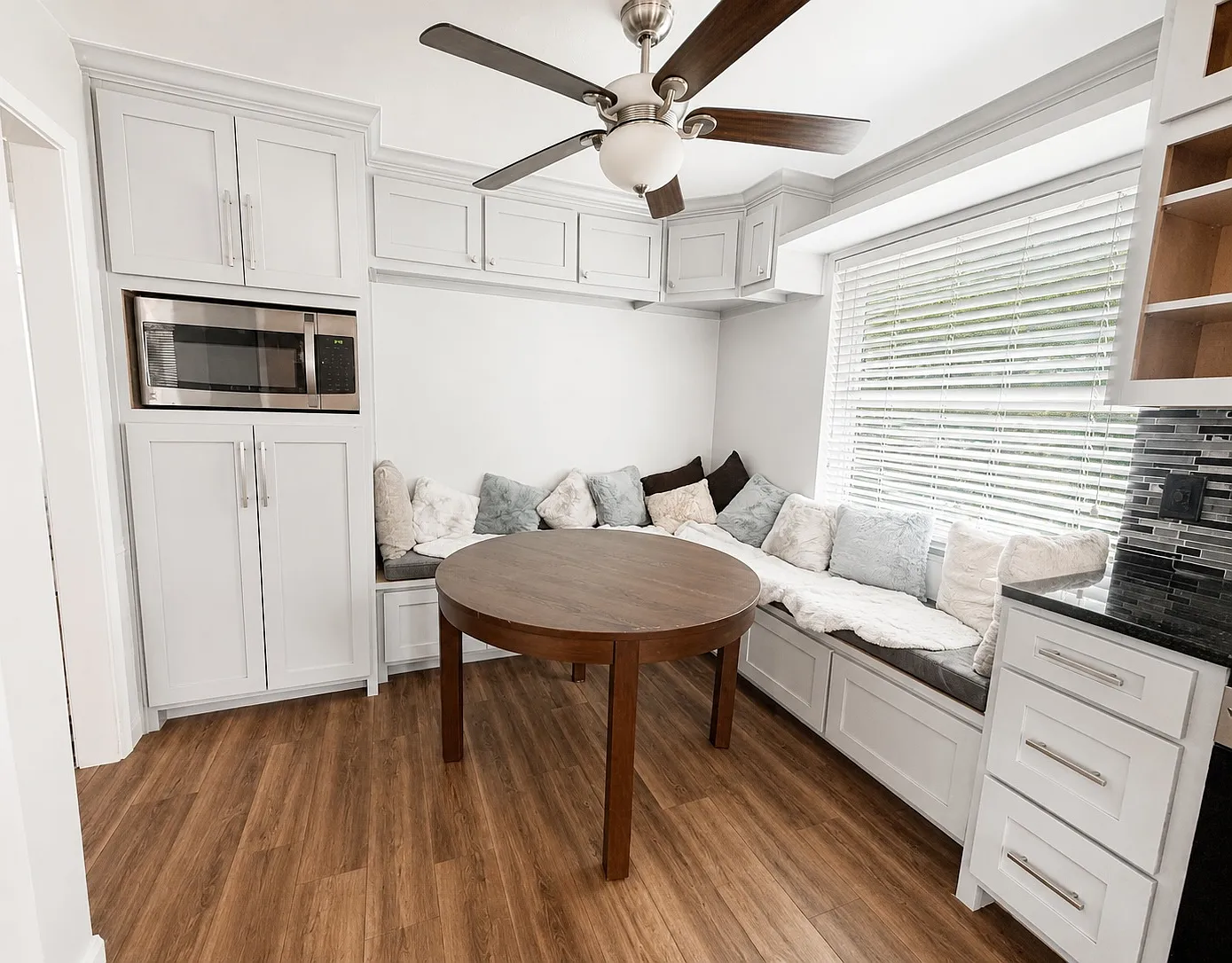 4 bed, 3047 sqft, $790 — Photo 4