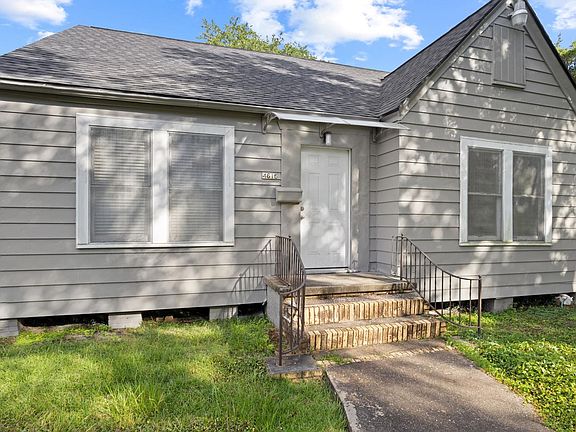 2nd image of 4616 Woodlawn St