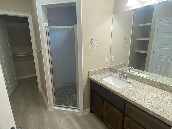 5th image of 1100 W La Pointe Ave #4