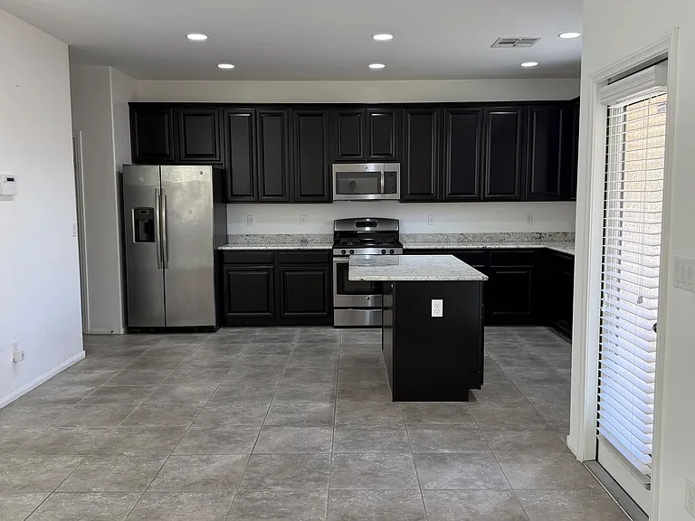 10743 Centerville Bay Ct — Photo 4
