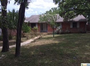 613 N Bishop St, San Marcos, TX 78666
